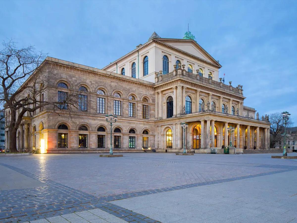 Appartement Modernes In Lage Komfortabel Eingerichtet Mit Arbeitsplatz Und Kueche - Geibelsuite *