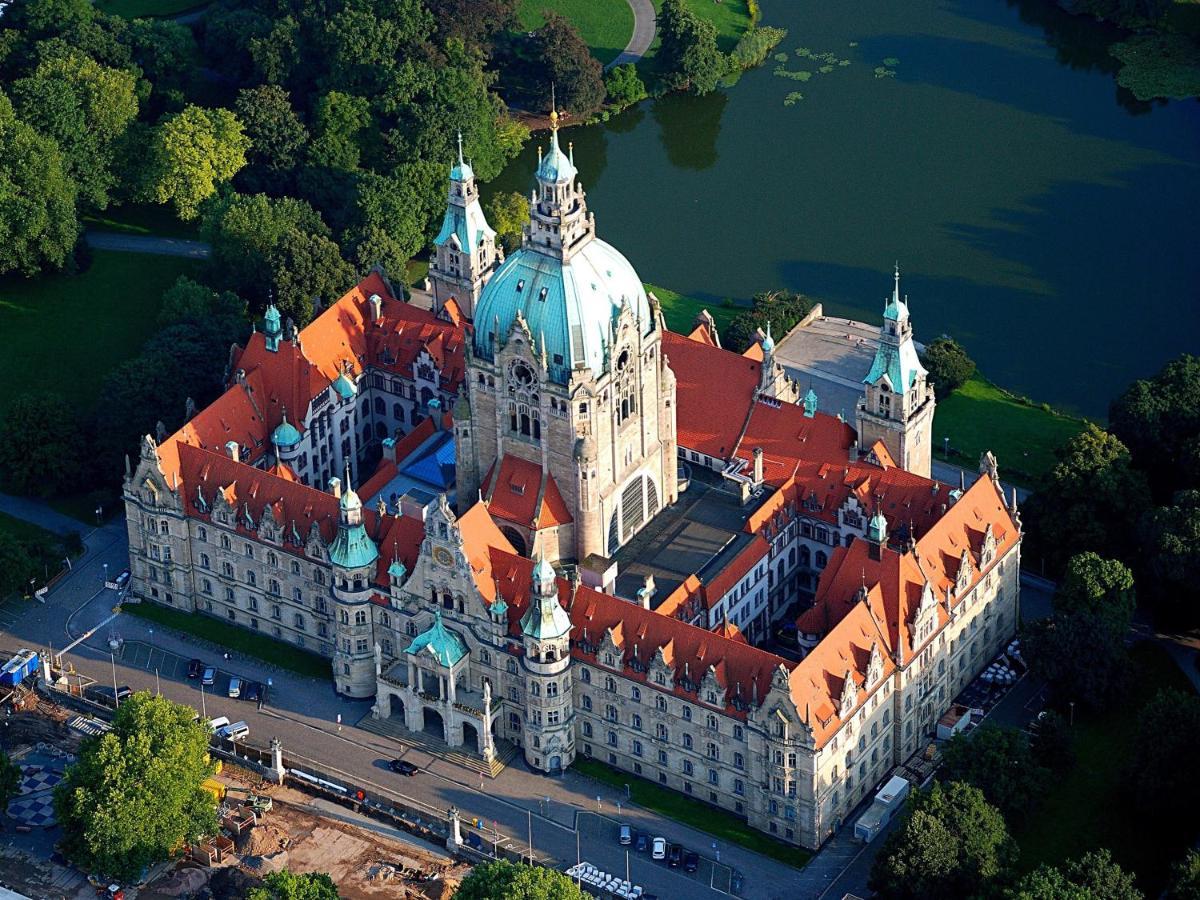 Modernes In Lage Komfortabel Eingerichtet Mit Arbeitsplatz Und Kueche - Geibelsuite Appartement Hannover