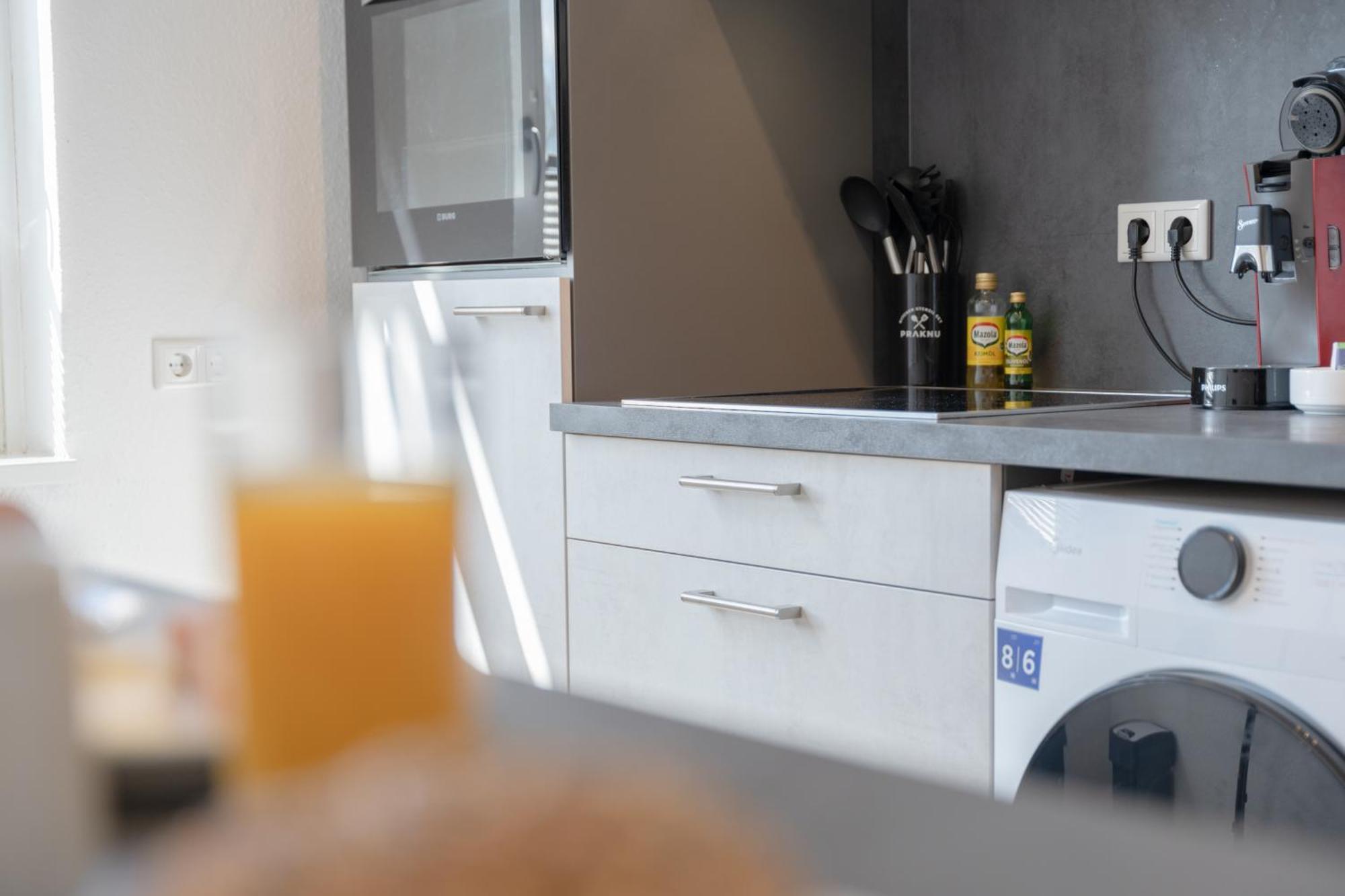 Appartement Modernes In Lage Komfortabel Eingerichtet Mit Arbeitsplatz Und Kueche - Geibelsuite Hannover